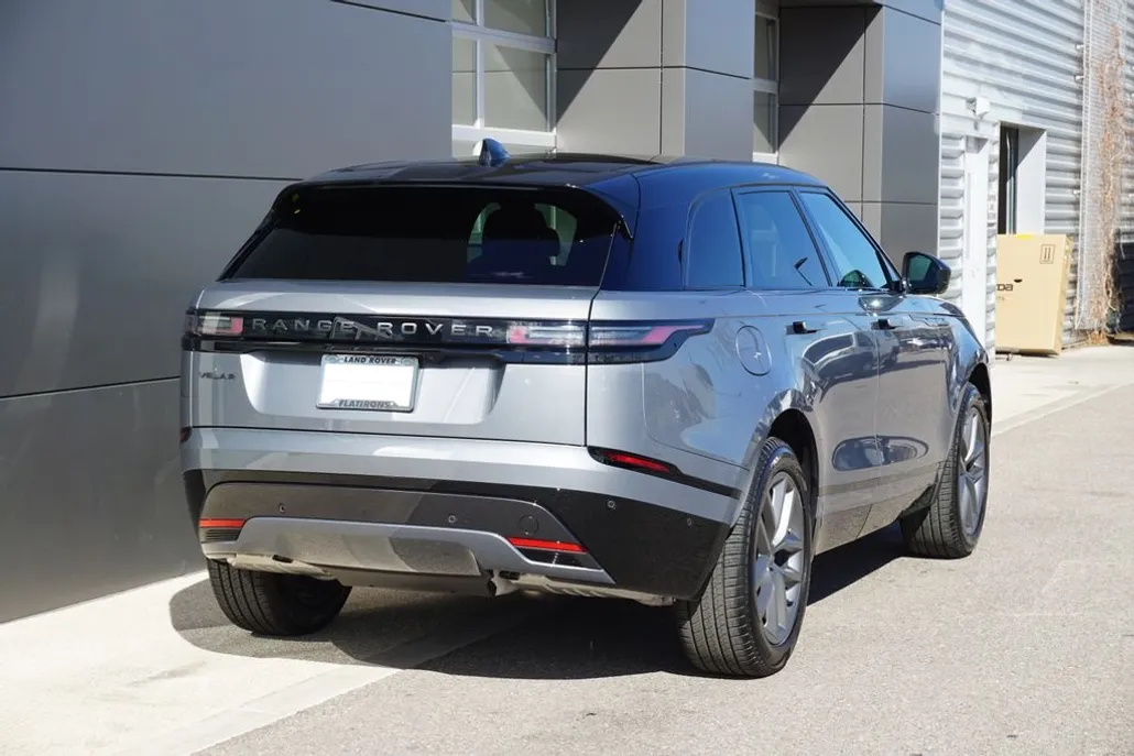 2026 Land Rover Range Rover Velar SE photo 1