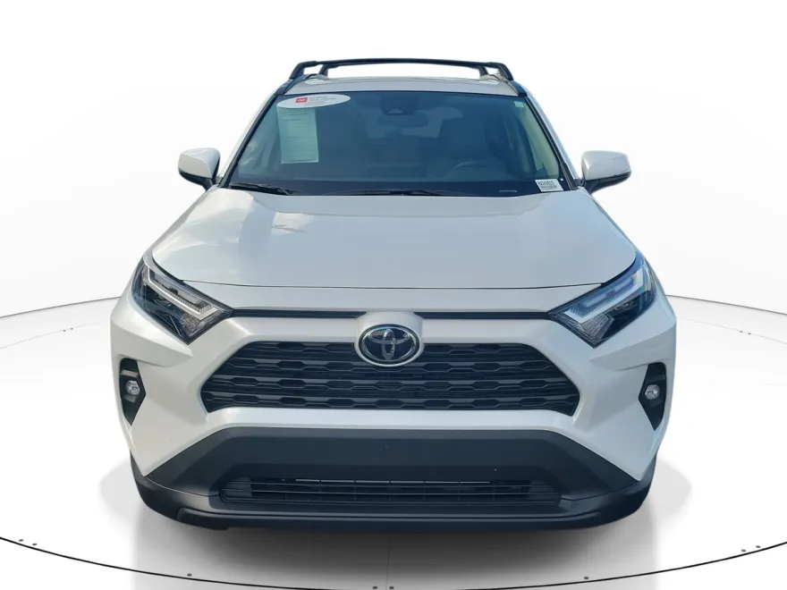2024 Toyota RAV4 XLE Premium photo 1