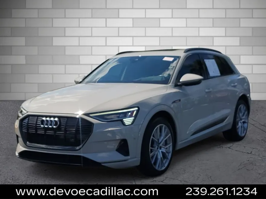 2021 Audi e-tron Prestige photo 1