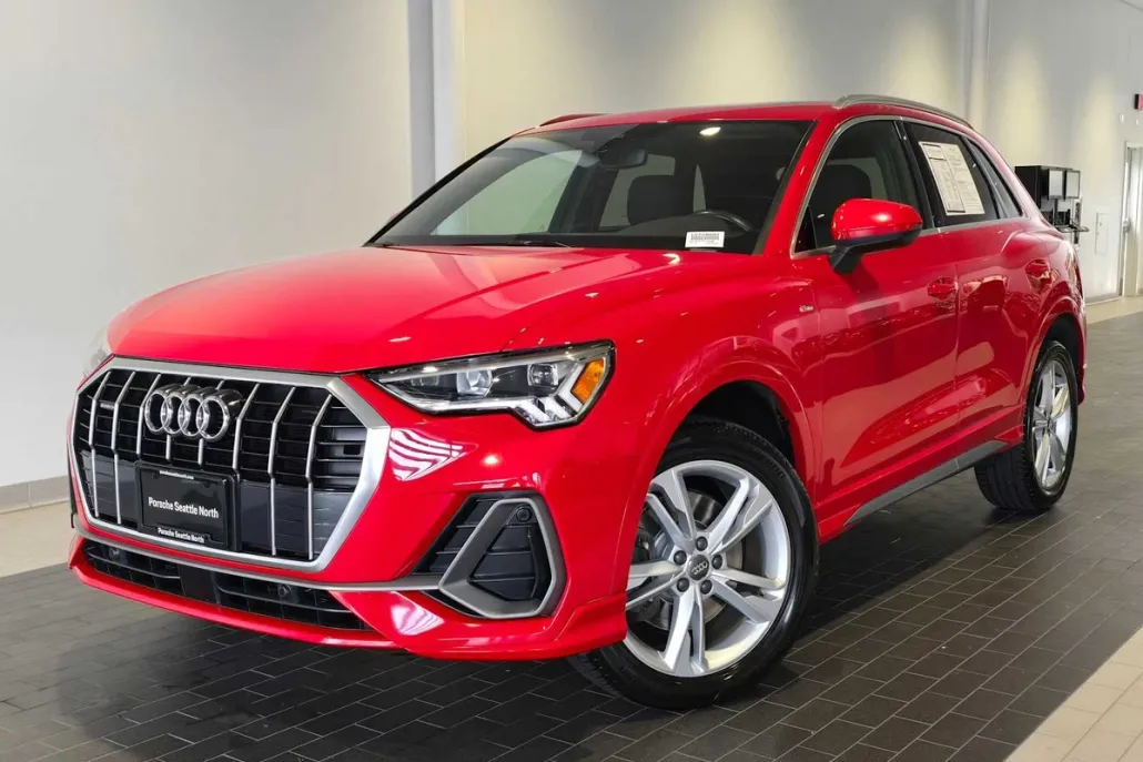2019 Audi Q3 S line Premium Plus photo 1