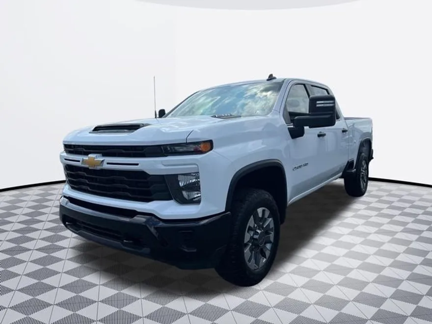 2024 Chevrolet Silverado 2500HD Custom photo 1