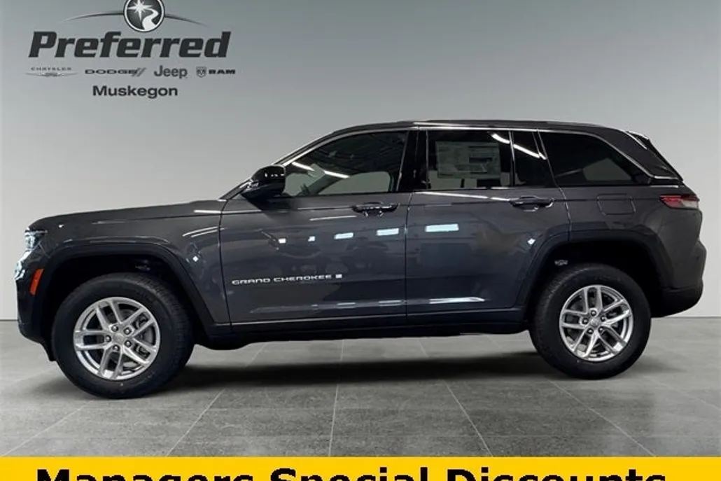 2025 Jeep Grand Cherokee Laredo X photo 1