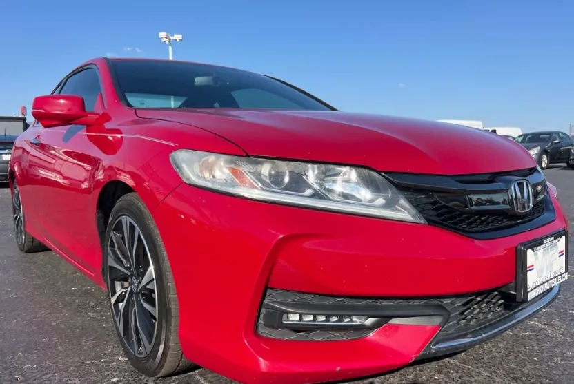 2016 Honda Accord EX-L photo 1