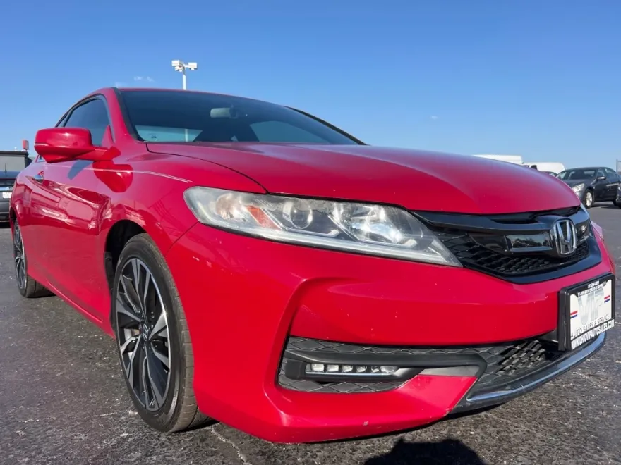 2016 Honda Accord EX-L photo 1