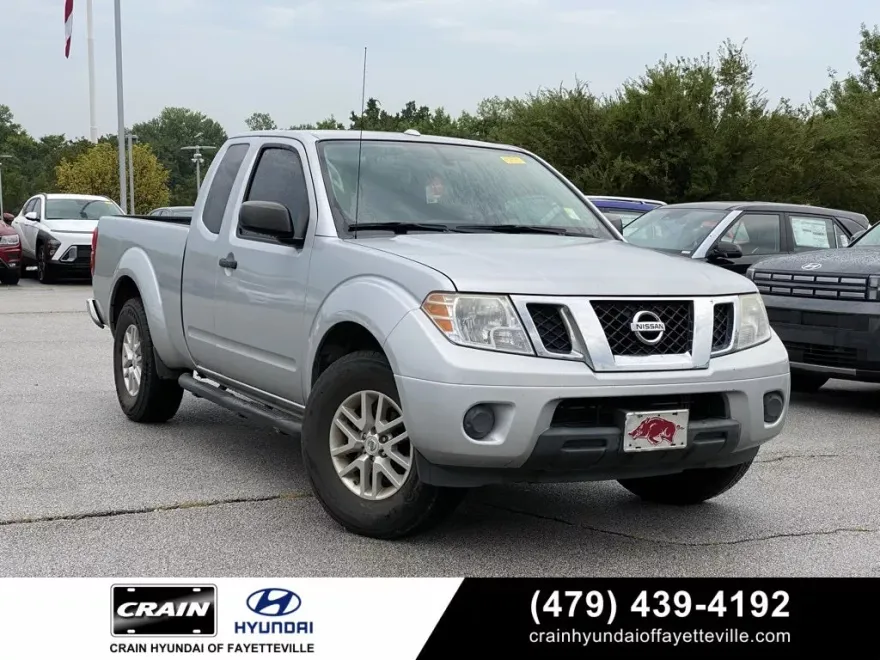 2017 Nissan Frontier SV photo 1