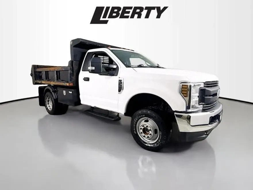 2019 Ford F-350 photo 1