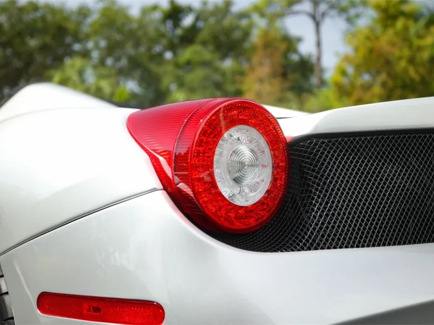 2015 Ferrari 458 Spider Base photo 19