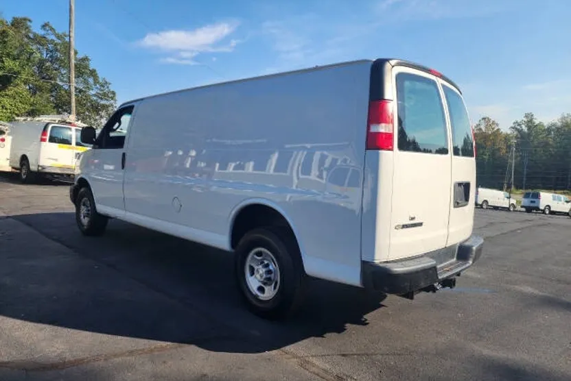 2019 Chevrolet Express 2500 Cargo photo 1