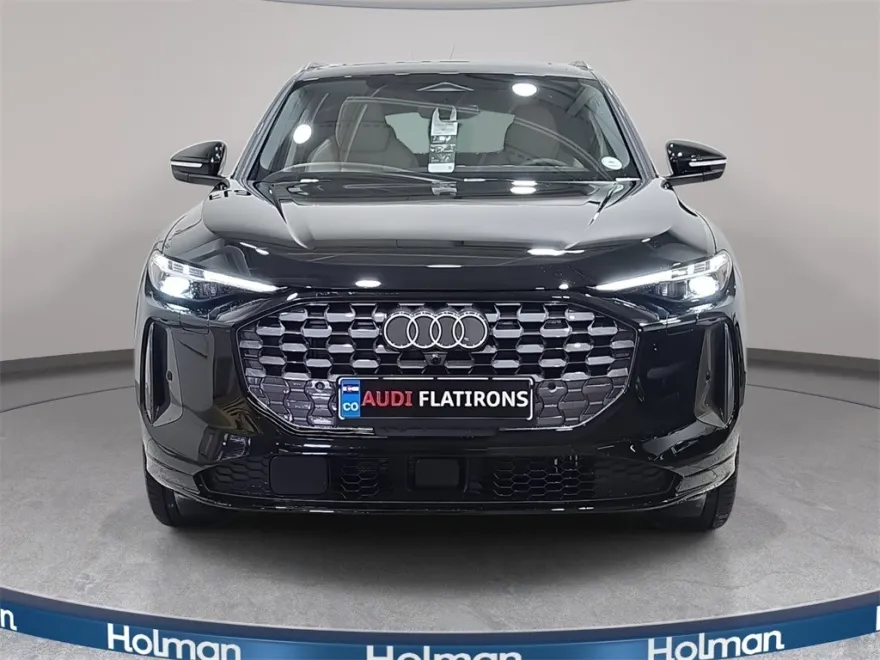2025 Audi Q5 2.0T Prestige photo 1