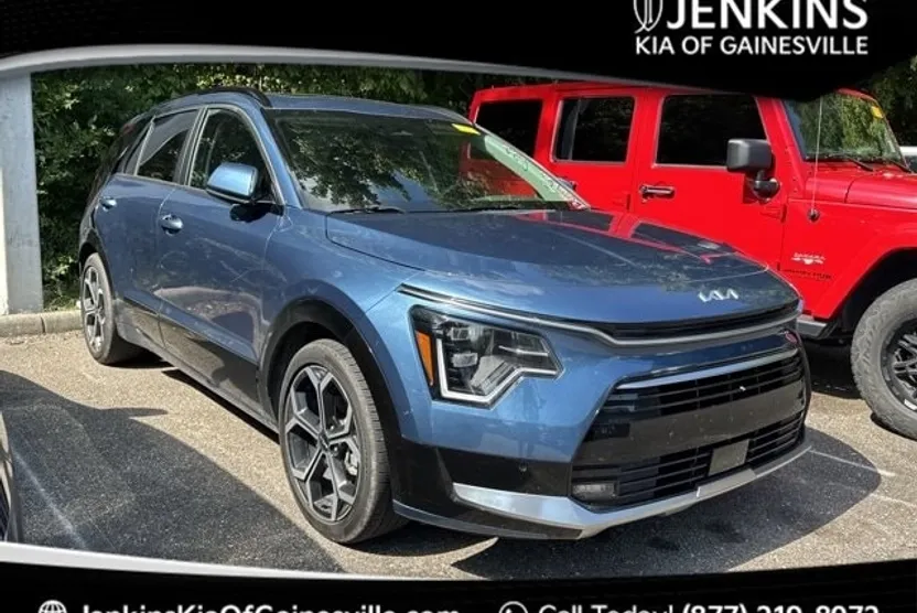 2023 Kia Niro Plug-In Hybrid SX photo 1