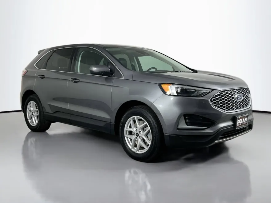 2024 Ford Edge SEL photo 1