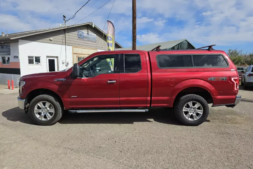 2017 Ford F-150 XLT photo 1