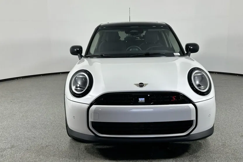2025 Mini Cooper Hardtop S photo 1