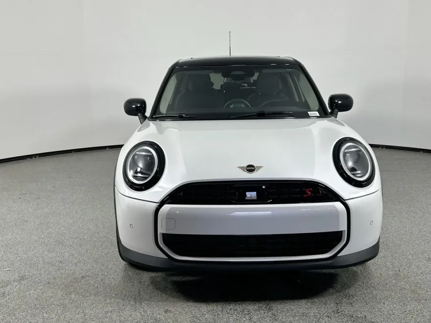 2025 Mini Cooper Hardtop S photo 1