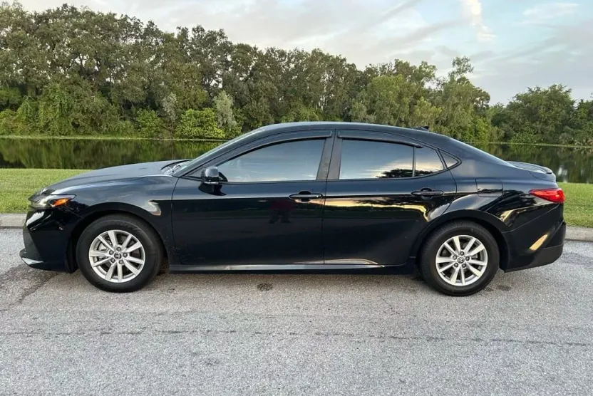 2025 Toyota Camry LE photo 1