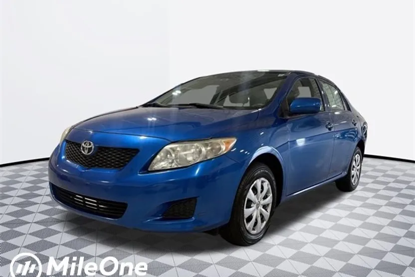 2010 Toyota Corolla LE photo 1