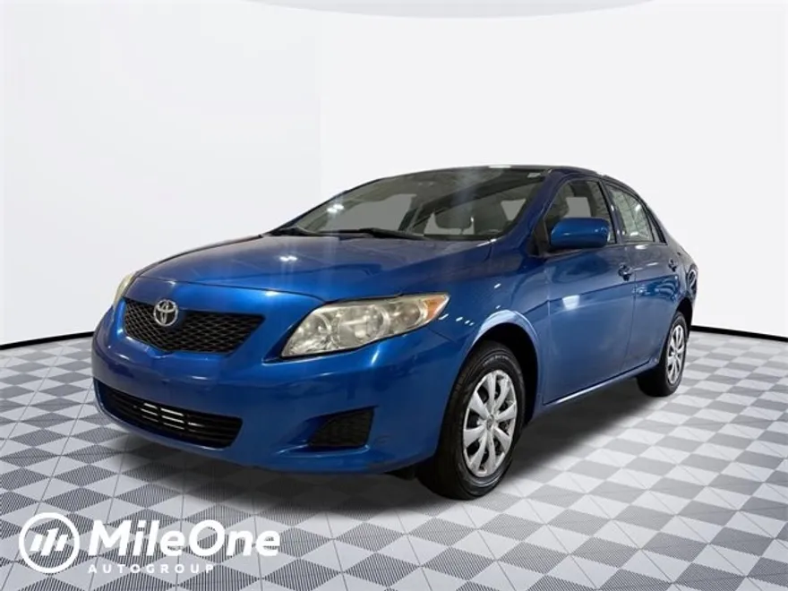 2010 Toyota Corolla LE photo 1