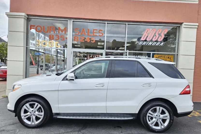2015 Mercedes Benz ML 350 4MATIC photo 1