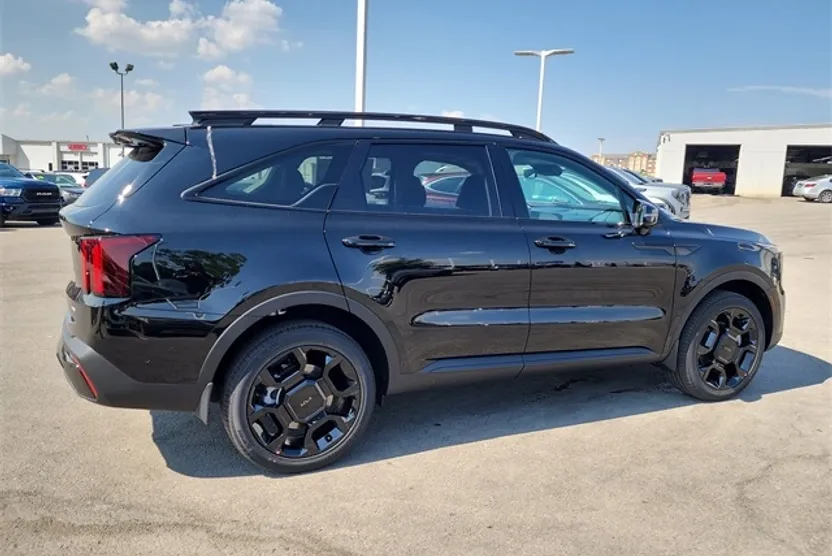 2026 Kia Sorento X-Line SX photo 1