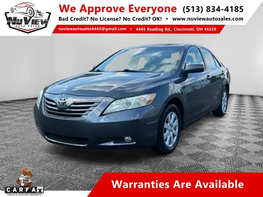 2009 Toyota Camry LE photo 1