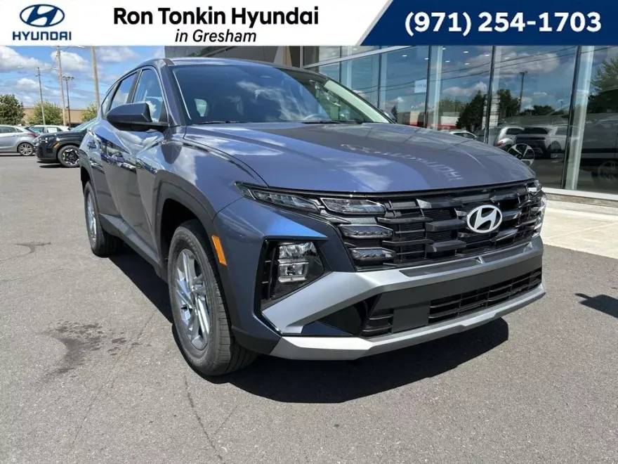 2025 Hyundai Tucson SE photo 1