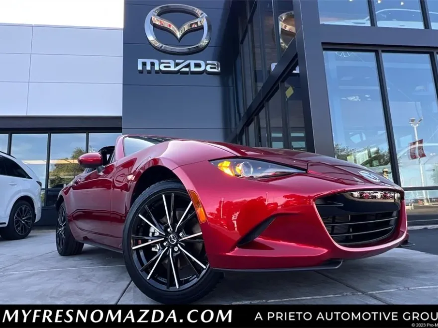 2025 Mazda MX-5 Miata Miata RF Grand Touring photo 1