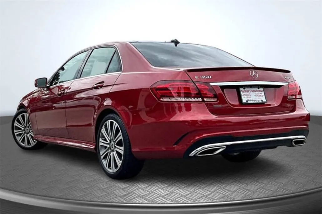 2016 Mercedes Benz E 350 4MATIC photo 1