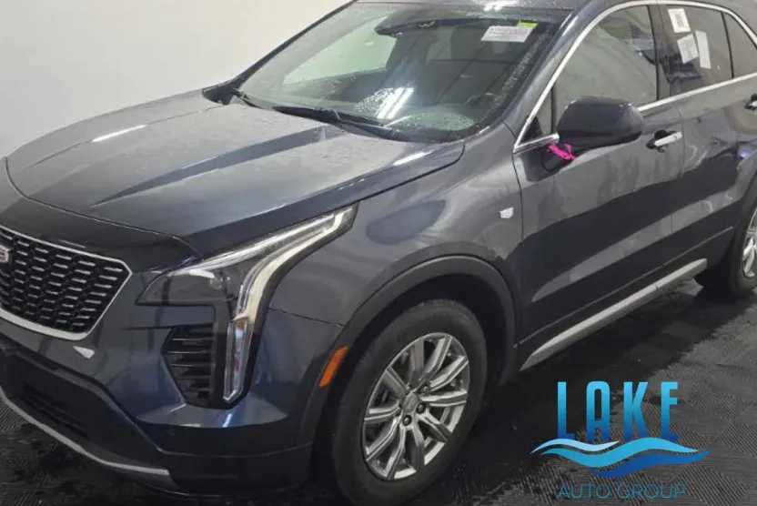 2020 Cadillac XT4 Premium Luxury photo 1