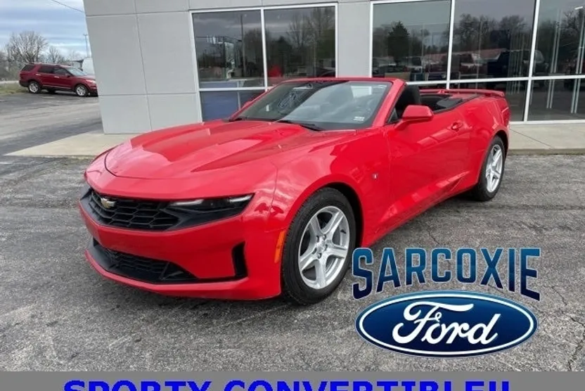 2022 Chevrolet Camaro 1LT photo 1