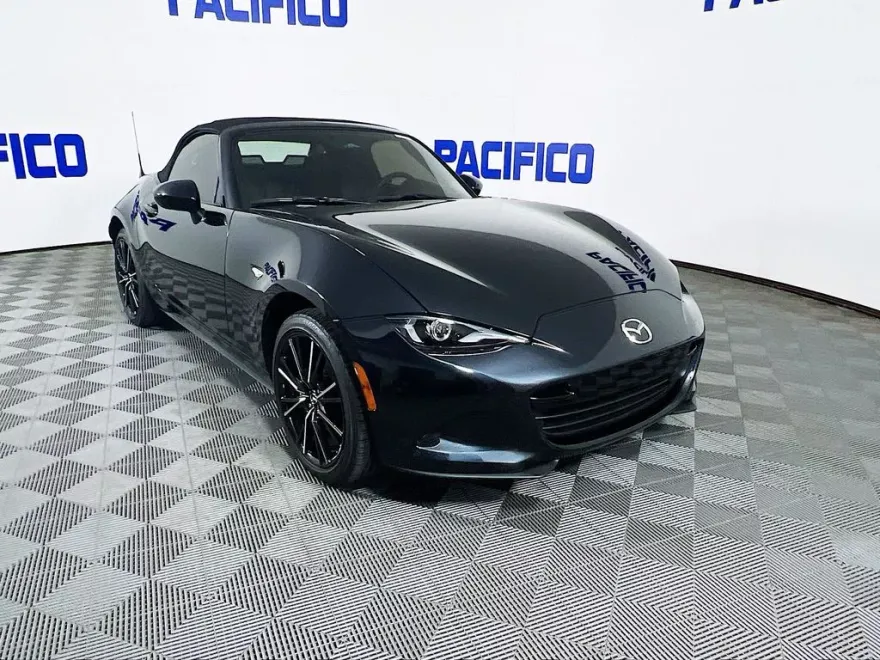 2024 Mazda MX-5 Miata Miata Grand Touring photo 1