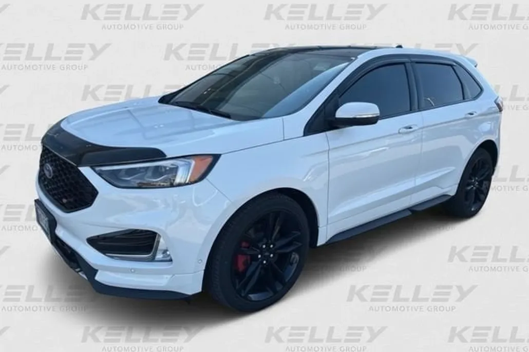 2022 Ford Edge ST photo 1