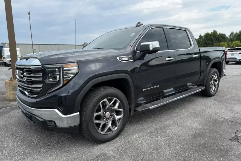 2023 Gmc Sierra 1500 SLT photo 1