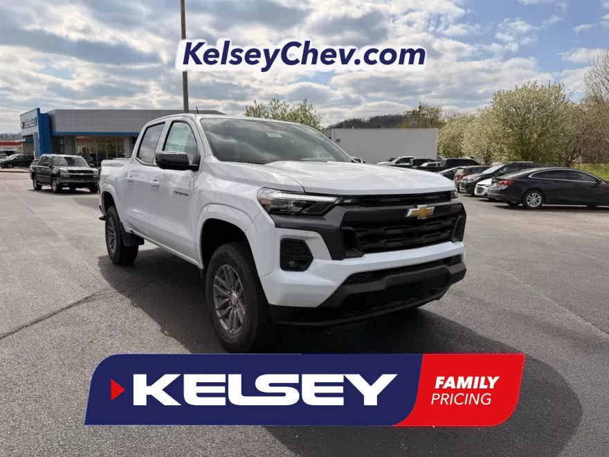 2025 Chevrolet Colorado Work Truck LT photo 1