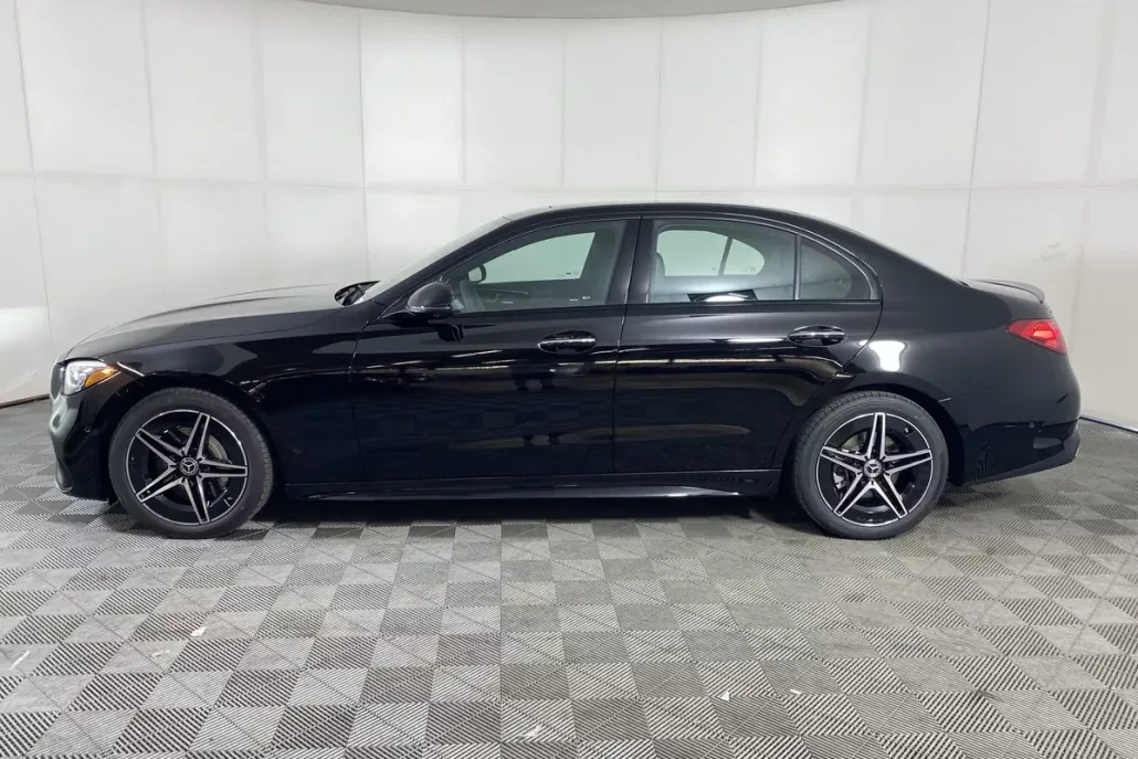 2025 Mercedes Benz C 300 4MATIC Sedan photo 1