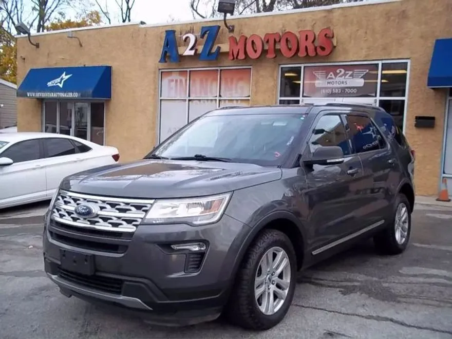 2019 Ford Explorer XLT Sport photo 1
