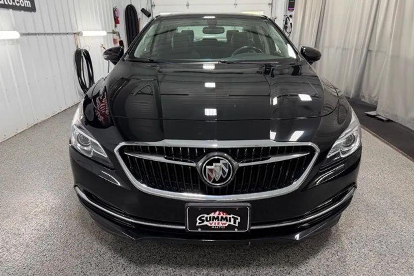 2019 Buick LaCrosse Essence photo 1