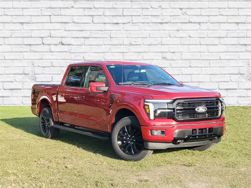 2025 Ford F-150 Lariat photo 1