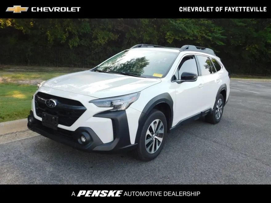 2025 Subaru Outback Premium photo 1