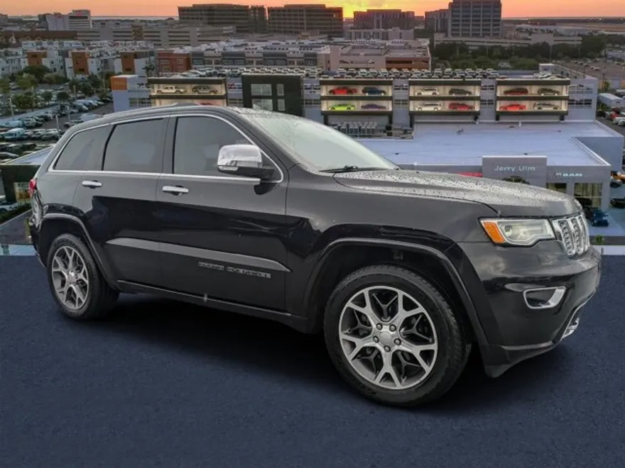 2019 Jeep Grand Cherokee Overland photo 1