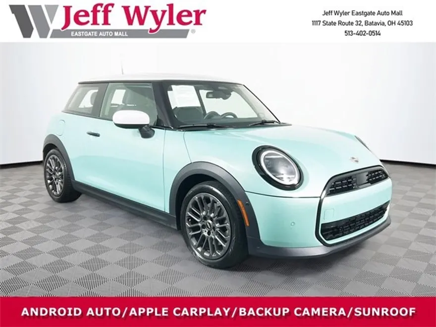 2025 Mini Cooper 2 Door Hardtop Signature photo 1