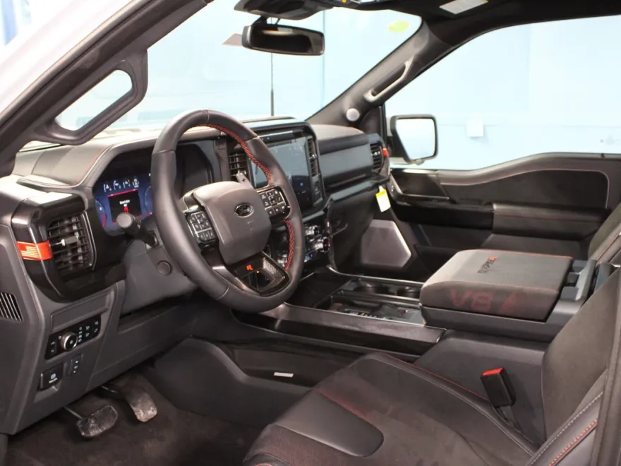 2025 Ford F-150 Raptor photo 1