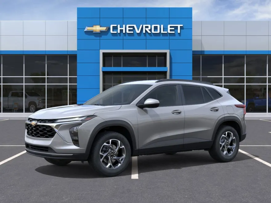 2025 Chevrolet Trax LT photo 1