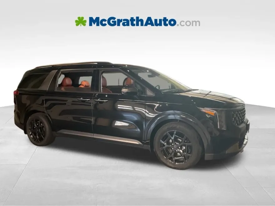 2026 Kia Carnival SX photo 1