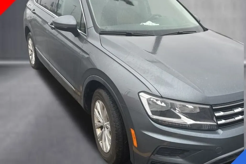 2018 Volkswagen Tiguan SEL photo 1