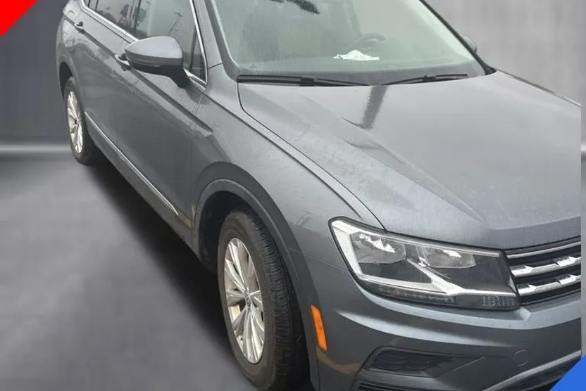 2018 Volkswagen Tiguan SEL photo 1