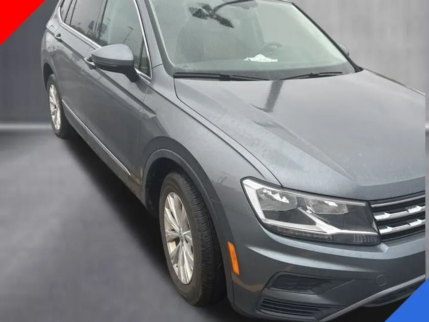 2018 Volkswagen Tiguan SEL photo 1