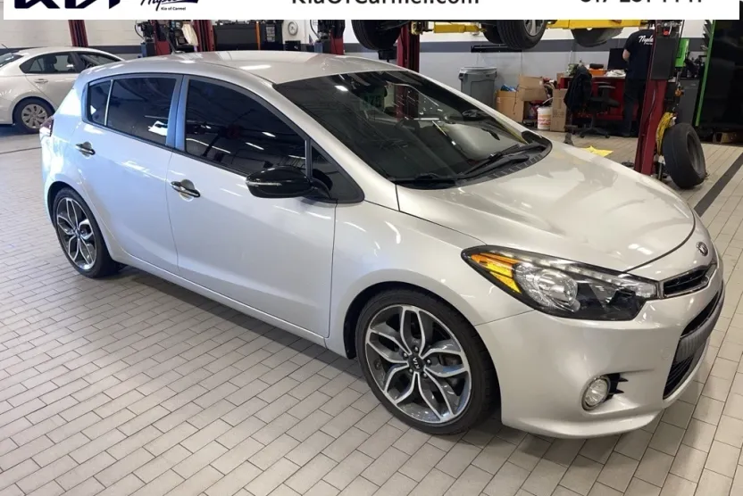 2015 Kia Forte SX photo 1