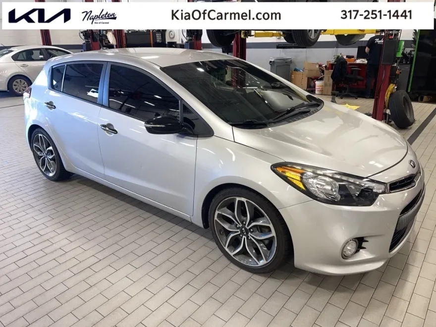 2015 Kia Forte SX photo 1