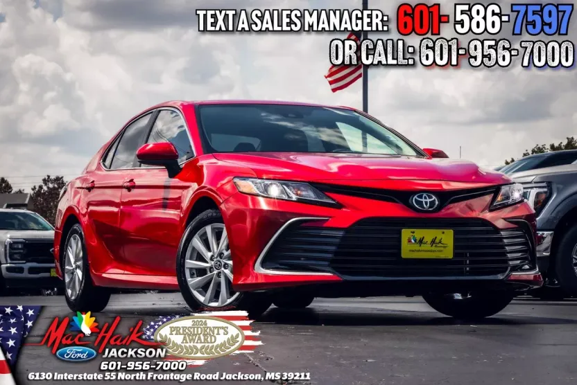 2024 Toyota Camry LE photo 1