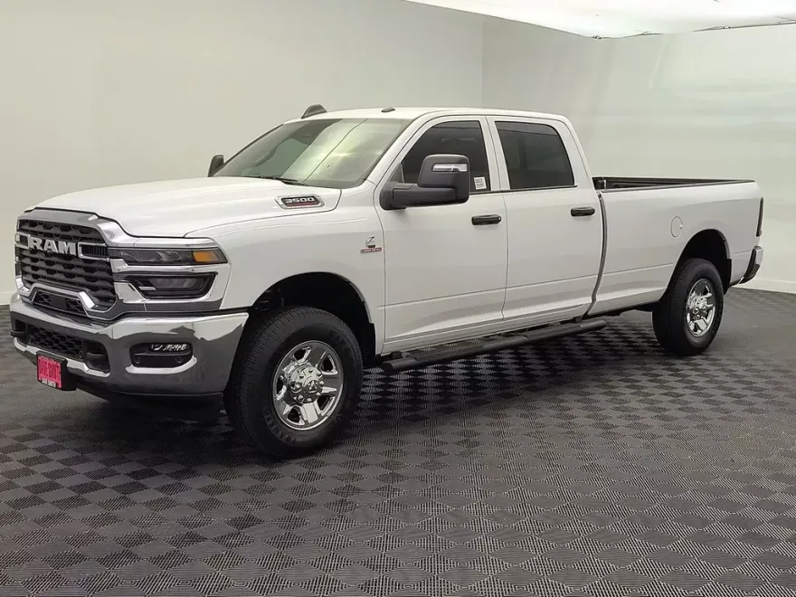 2025 Ram 3500 Tradesman photo 1
